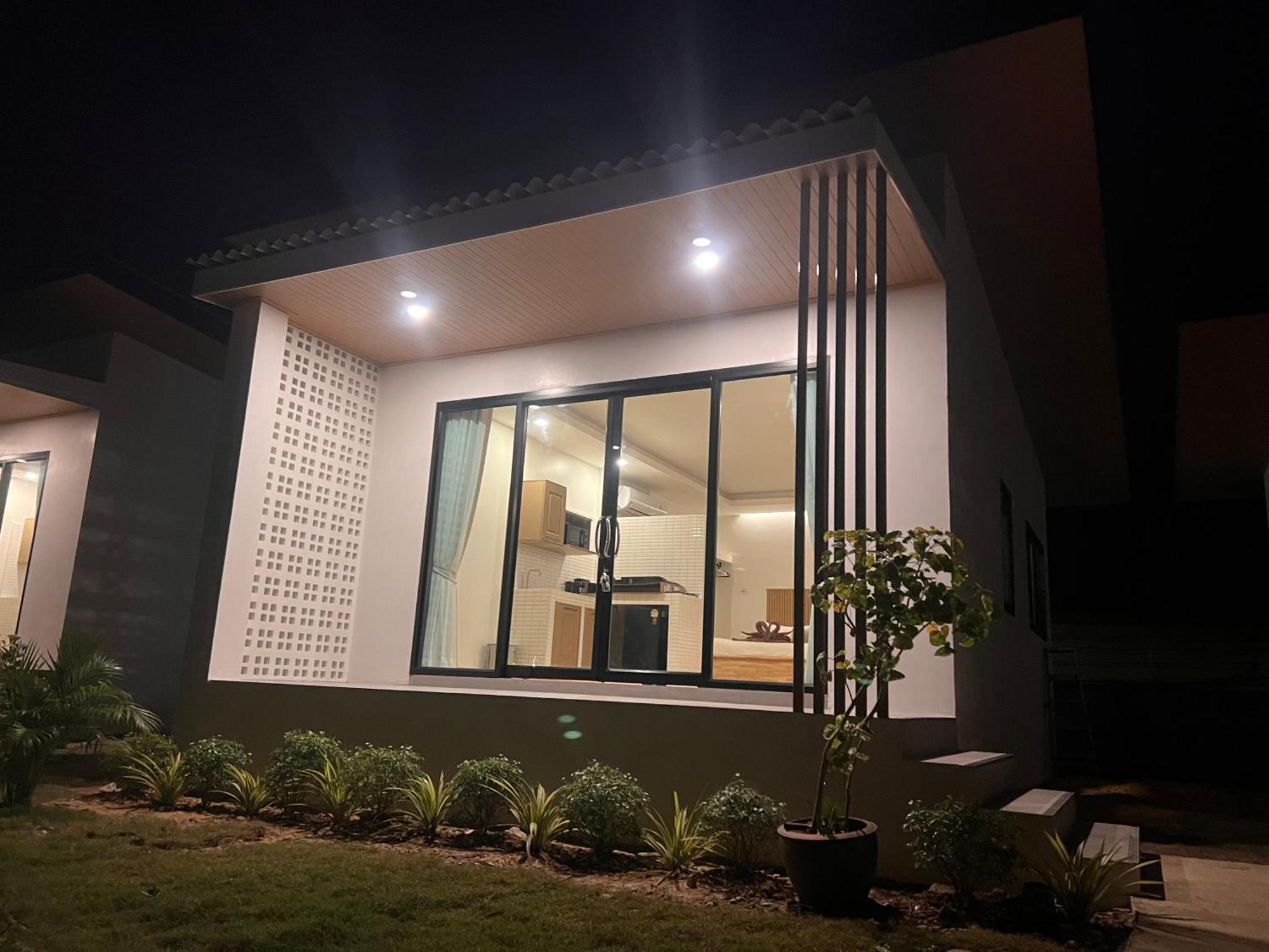 Prukrom Lanta Guesthouse Ko Lanta Eksteriør billede