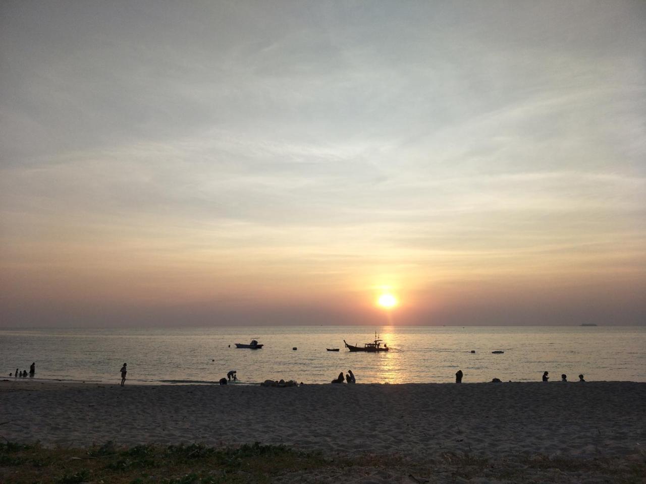 Prukrom Lanta Guesthouse Ko Lanta Eksteriør billede